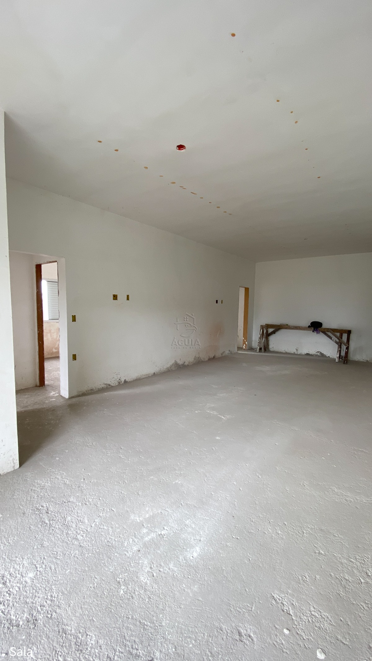 Apartamento à venda na Barra da Lagoa em Ubatuba/SP com vista para o mar, 3 suítes, varanda gourmet e área de lazer completa.