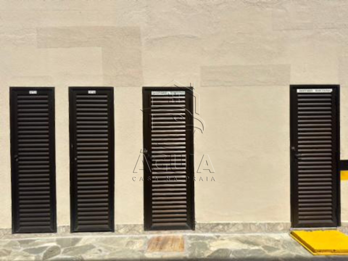 Apartamento à venda no Acaraú em Ubatuba com 3 suítes, varanda gourmet e duas vagas cobertas, próximo às praias do Litoral Norte.